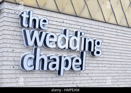 Hochzeitskapelle und Bar auf Blackpool direkt am Meer Stockfoto