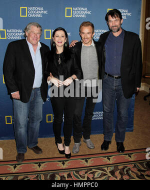 Von links kommen Graham Beckel, Geraldine Hughes, Jesse Johnson und Billy Campbell "Ermordung Lincolns" für die National Geographic Channel TCA Party am 3. Januar 2013, in Pasadena, California.Photo von Francis Specker Stockfoto