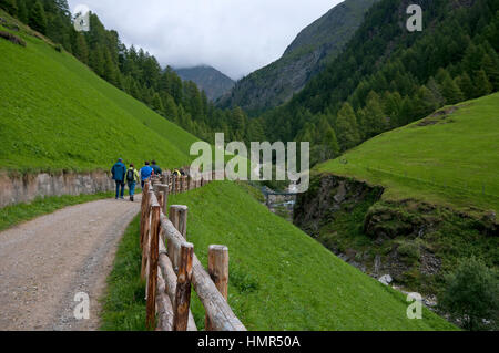 Wandern im Val di Fosse (Pfossental), Val Senales (Schnalstal), Trentino Alto Adige, Italien Stockfoto