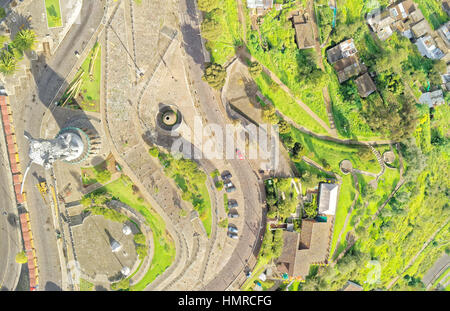 Quito Ecuador Virgen Del Panecillo Denkmal wichtige touristische Destination Drone Antenne noch Bilder Stockfoto