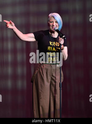 Hollywood, Florida, USA. 4. Februar 2017. Komiker Lisa Lampanelli führt im Hard Rock Live im Seminole Hard Rock Hotel & Casino – Hollywood am 4. Februar 2017 in Hollywood, Florida. Bildnachweis: Mpi10/Medien Punch/Alamy Live-Nachrichten Stockfoto