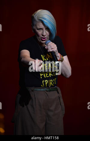 Hollywood, Florida, USA. 4. Februar 2017. Komiker Lisa Lampanelli führt im Hard Rock Live im Seminole Hard Rock Hotel & Casino – Hollywood am 4. Februar 2017 in Hollywood, Florida. Bildnachweis: Mpi10/Medien Punch/Alamy Live-Nachrichten Stockfoto