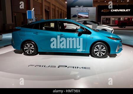 2017 Toyota Prius Prime Modell in Washington Auto Show - Washington, DC USA anzeigen Stockfoto