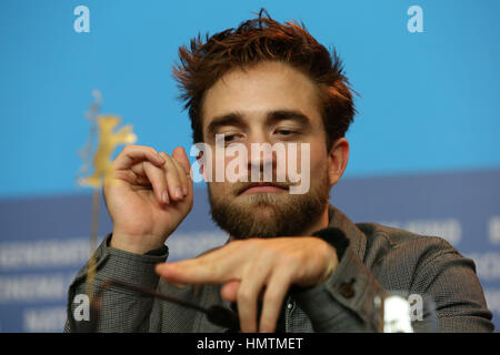 Berlin, Deutschland. 9. Februar 2015. 9. Februar 2015 - Berlin, Deutschland - Robert Pattinson. '' Leben '' Photocall während der 65. Berlinale Filmfestspiele im Grand Hyatt Hotel. Bildnachweis: BB/Gesicht zu Gesicht/AdMedia Credit: Bb/AdMedia/ZUMA Draht/Alamy Live News Stockfoto