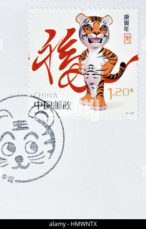 CHINA - CIRCA 2010: Eine Briefmarke gedruckt in China zeigt 2010-1 Tierkreis Neujahr Tiger. ca. 2010. Stockfoto