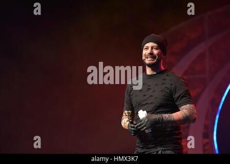 Napoli, Italien. 5. Februar 2017. Mino Abbacuccio während der Show-Theater "Made in Sud" in Italien. Gäste während der Show-Theater "Made in Sud". Bildnachweis: Paola Visone/Pacific Press/Alamy Live-Nachrichten Stockfoto