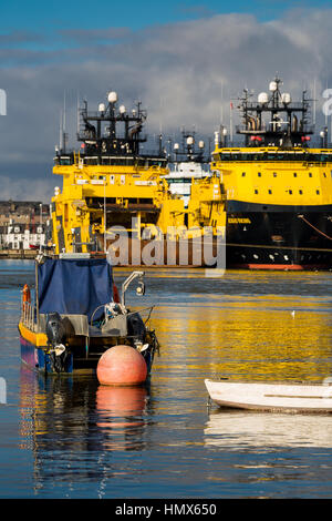 Viking hellgelbes Öl Industrie Versorgungsschiffe festgemacht Montrose Scotland UK Stockfoto