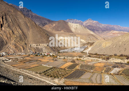 Blick auf Kagbeni Dorf liegt im Tal des Kali Gandaki Fluss, Nepal Stockfoto