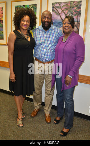 Miami, FL, USA. 6. Februar 2017. Traci Cloyd, Tracy Martin Sybrina Fulton sprechen und Exemplare ihres Buches signieren "Rest In Kraft: das dauerhafte Leben des Trayvon Martin" am Miami Dade College am 6. Februar 2017 in Miami, Florida. Bildnachweis: Mpi10/Medien Punch/Alamy Live-Nachrichten Stockfoto