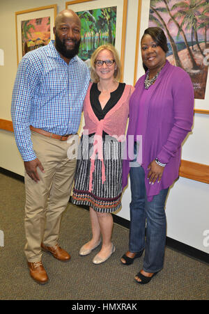 Miami, FL, USA. 6. Februar 2017. Tracy Martin, Eileen Higgins und Sybrina Fulton sprechen und Exemplare ihres Buches signieren "Rest In Kraft: das dauerhafte Leben des Trayvon Martin" am Miami Dade College am 6. Februar 2017 in Miami, Florida. Bildnachweis: Mpi10/Medien Punch/Alamy Live-Nachrichten Stockfoto