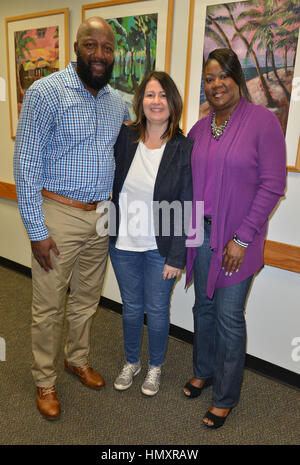 Miami, FL, USA. 6. Februar 2017. Tracy Martin, Cristina Nosti Sybrina Fulton sprechen und Exemplare ihres Buches signieren "Rest In Kraft: das dauerhafte Leben des Trayvon Martin" am Miami Dade College am 6. Februar 2017 in Miami, Florida. Bildnachweis: Mpi10/Medien Punch/Alamy Live-Nachrichten Stockfoto