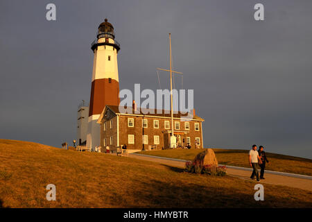 Die Montauk Point Light ist ein Leuchtturm befindet sich an der östlichsten Punkt von Long Island, New York, in der Ortschaft Montauk. Stockfoto