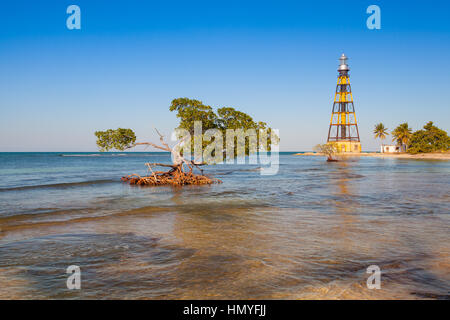 Leuchtturm auf der Cayo Jutias Strand, Provinz Pinar del Rio, Kuba Stockfoto