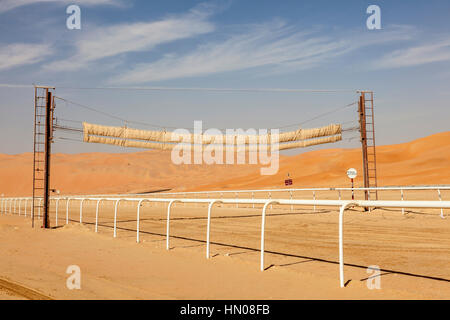 Kamel-Rennstrecke an der Moreeb-Düne in Abu Dhabi.United Arabische Emirate, Naher Osten Stockfoto