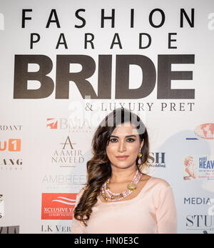 Sadia Siddiqui Mustang Produktionen. Fashion Parade Braut zeigen feiert 70 Jahre Pakistans Stilentwicklung im One Marylebone Place in London, Großbritannien statt. Stockfoto