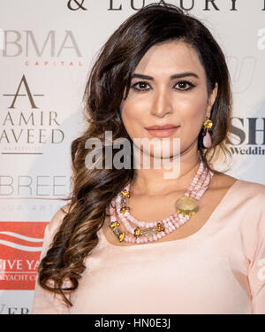 Sadia Siddiqui Mustang Produktionen. Fashion Parade Braut zeigen feiert 70 Jahre Pakistans Stilentwicklung im One Marylebone Place in London, Großbritannien statt. Stockfoto