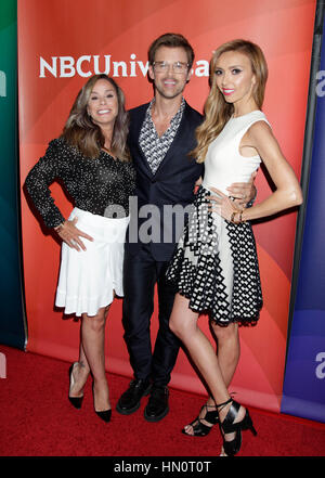 Melissa Rivers, Brad Goreski und Giuliana Rancic kommt bei NBCUniversal Press Tour in 2015 TCAs im 12. August 2015 in Beverly Hills, Kalifornien. Foto von Francis Specker Stockfoto