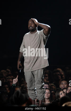 Rapper Kanye West bei den MTV Video Music Awards am 30. August 2015 in Los Angeles. Foto von Francis Specker Stockfoto