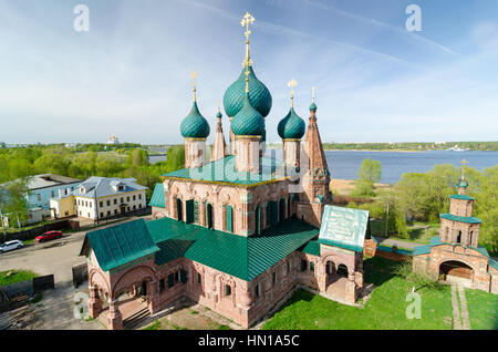 Kirche des Heiligen Johannes Chrysostomus und Heilige Pforte in Jaroslawl. Es ist ein Teil der Tempel-Komplex in Korovniki, Russland, goldenen Ring Russlands Stockfoto