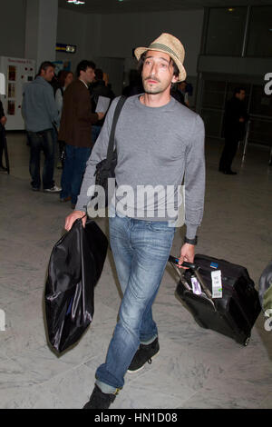Adrien Brody kommt bei Nizza Flughafen für den 65. Filmfestspielen in Cannes, Frankreich im 20. Mai 2012. Foto von Francis Specker Stockfoto