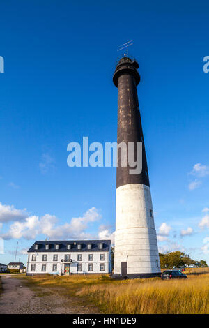 Lösen Leuchtturm gegen blauen Himmel, Insel Saaremaa, Estland Stockfoto