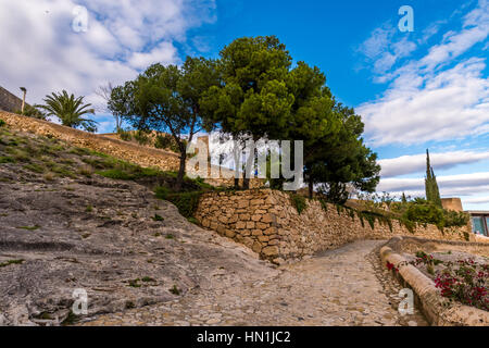 Alicante ist eine Hafenstadt am süd-östlichen Costa Blanca Spaniens und die Hauptstadt der Provinz Alicante Stockfoto