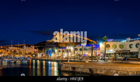 Alicante ist eine Hafenstadt am süd-östlichen Costa Blanca Spaniens und die Hauptstadt der Provinz Alicante Stockfoto