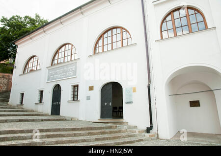 MIKULOV, Tschechien - 6. Juli 2016: Obere Synagoge ist die älteste und einzige restliche Synagoge in Mikulov Stockfoto