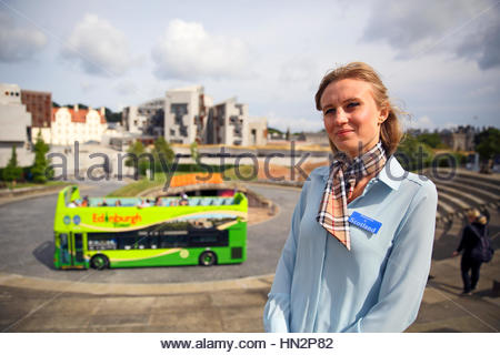 Tour Guide im schottischen Parlament in Edinburgh Stockfoto