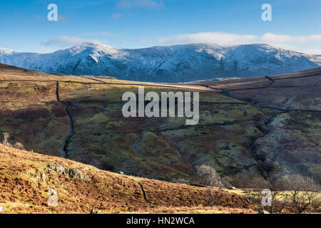 Joch und Ill Bell gesehen aus dem Kampf, in der Nähe von Kirkstone Pass, Ambleside, Lake District, Cumbria Stockfoto