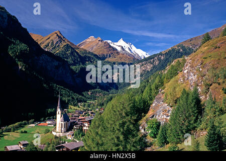 Heiligenblut-Dorf und Berg Großglockner, Kärnten, Österreich Stockfoto