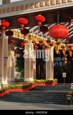 Chinese New Year Dekorationen im Hotel Sokha, Phnom Penh, Kambodscha. Kredit: Kraig Lieb Stockfoto