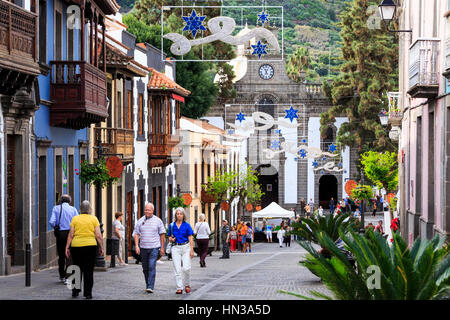 Hauptstraße zum Dom Basílica Nuestra Señora del Pino, Teror, Gran Canaria anzeigen Stockfoto