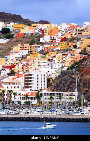 Blick auf San Sebastian aus dem Meer, La Gomera, Kanarische Inseln Stockfoto