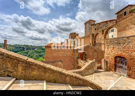 Faszinierenden Ausblick auf die mittelalterliche Stadt von Pitigliano in der Toskana, Italien Stockfoto