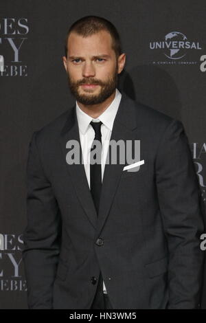 Hamburg, Deutschland. 7. Februar 2017. Jamie Dornan Teilnahme an der "Fifty Shades Darker" Europa-Premiere (deutscher Titel: Fünfzig Shades Of Grey 2 - Gefaehrliche Liebe) im Cinemaxx Dammtor, Hamburg, Germany, 07.02.2017 statt. Bildnachweis: T. Marke/Alamy Live-Nachrichten Stockfoto