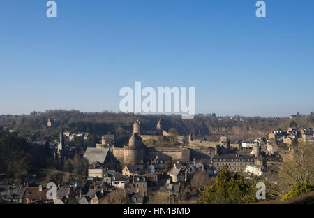 Die ummauerte Stadt Fougères, Frankreich und seine Burg Stockfoto