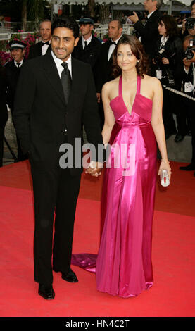 Abhishek Bachchan und Aishwarya Rai kommt bei der Premiere für den Film "Vicky Cristina Barcelona" im Palais des Festivals bei den 61. Internationalen Filmfestspielen am 17. Mai 2008 in Cannes, Frankreich. Foto von Francis Specker Stockfoto