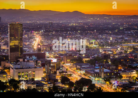 Blick auf Mexiko-Stadt von Torre LatinoAmericana. Mexico City ist die dicht besiedelten, hochgelegenen Hauptstadt von Mexiko. Stockfoto