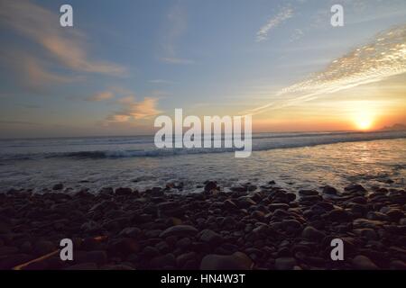 Sie sehen die Entwicklung der Sonnenaufgang im Pololu Valley, Hawaii Stockfoto