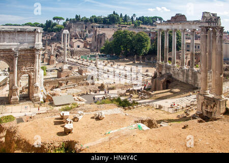 - 17. September 2010: das Forum Romanum in Rom, Italien. Die Kaiserlichen Foren (Fori Imperiali in Italienisch) sind eine Reihe von monumentalen Foren (öffentliche Plätze), co Stockfoto