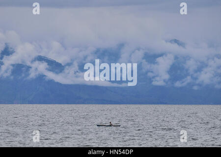 Pantai Batu Simanindo Hoda im Bereich Toba-See, Nord-Sumatra, Indonesien. Die Einzigartigkeit der Toba-See hat Bebarapa weißen Sandstränden rund um Stockfoto