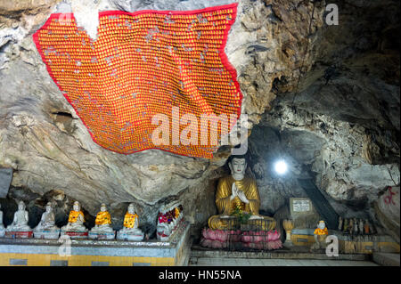 Myanmar (früher Burma). Kayin Zustand (Karen). HPA JG Saddar oder Sadan Höhle Stockfoto