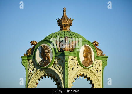 Hoylake Strand Wahrzeichen historischen viktorianischen Trinkwasser Brunnen in Wallasey, Merseyside, Wirral, England, UK. Stockfoto