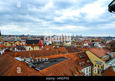 Blick vom alten Stadtturm in Prag Stockfoto