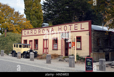 Wanaka, Neuseeland - 14. April 2013: Historische Cardrona Hotel erbaut im Jahre 1863 in der Nähe der Stadt Wanaka. Central Otago ist eine der ältesten Hote Neuseelands Stockfoto