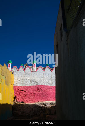 Multi farbige Moschee in der Altstadt von Jugol, Harari Region Harar, Äthiopien Stockfoto