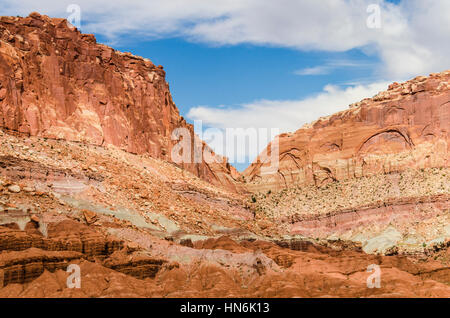 Rote Felsenschluchten im Capitol Reef National Park in Utah, USA Stockfoto