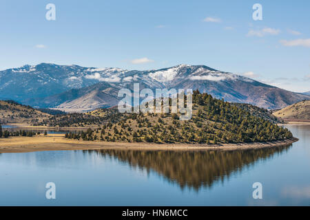 See-Talsperre in der Nähe von Mount Shasta in Nordkalifornien Stockfoto
