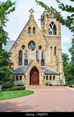 Charlottesville, USA – 31. August 2013: Universitätskapelle Kirche auf Virginia campus Stockfoto